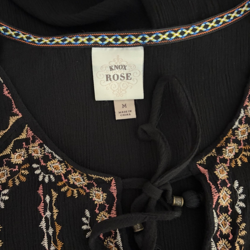Knox Rose embroidered dress - Picture 7 of 7